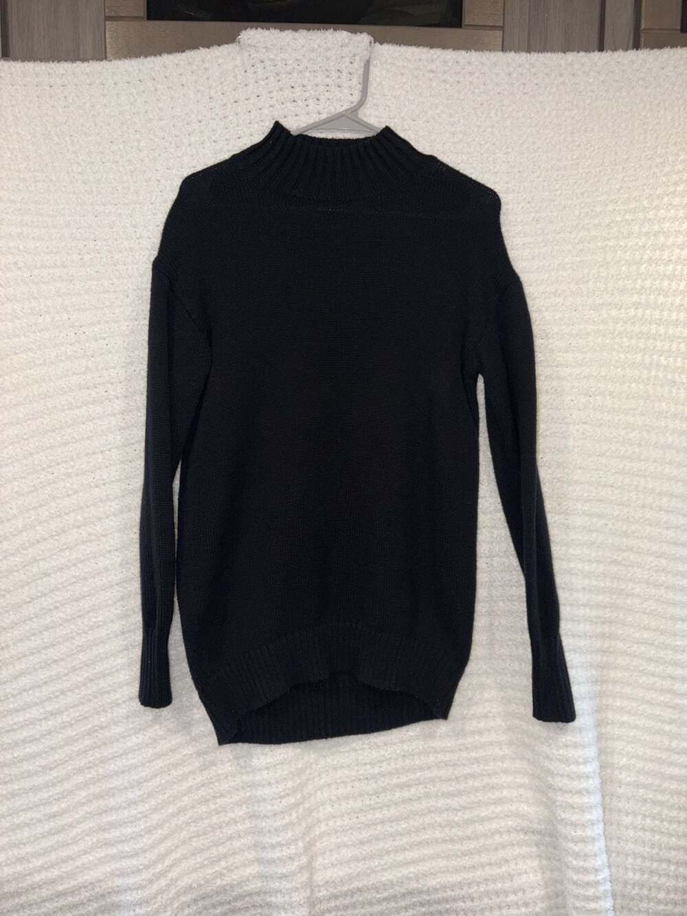 Old Navy Turtleneck Sweater Size XS Black Knit Pullover